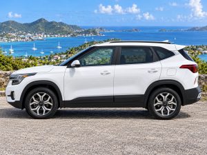Kia Seltos 2022 Blanc - vue de profil