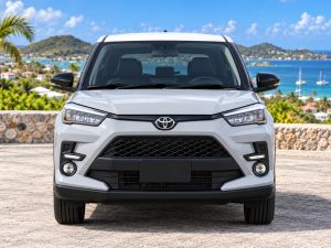 Toyota Raize 2023 Gris clair / blanc - vue de face avant