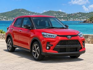 Toyota Raize 2023 Rouge - vue avant 3/4